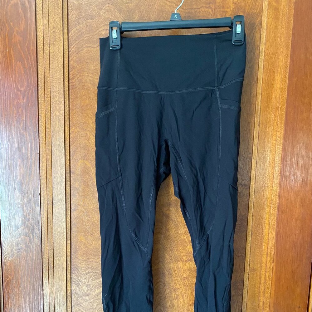 Black Everlane Leggings